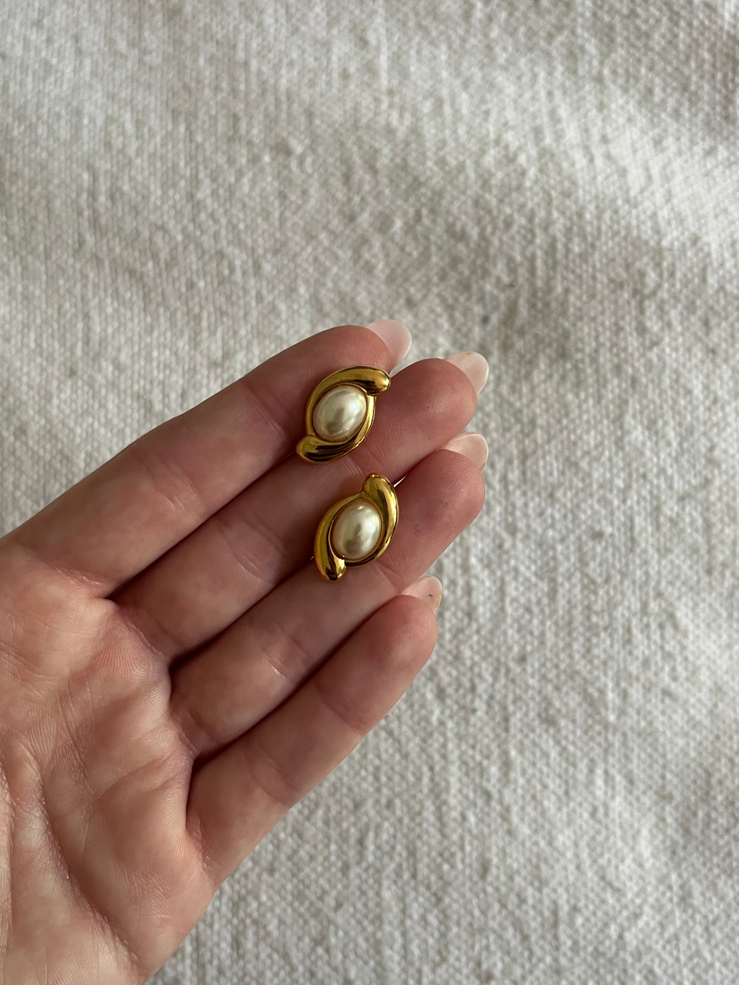 Vintage Pearl Studs