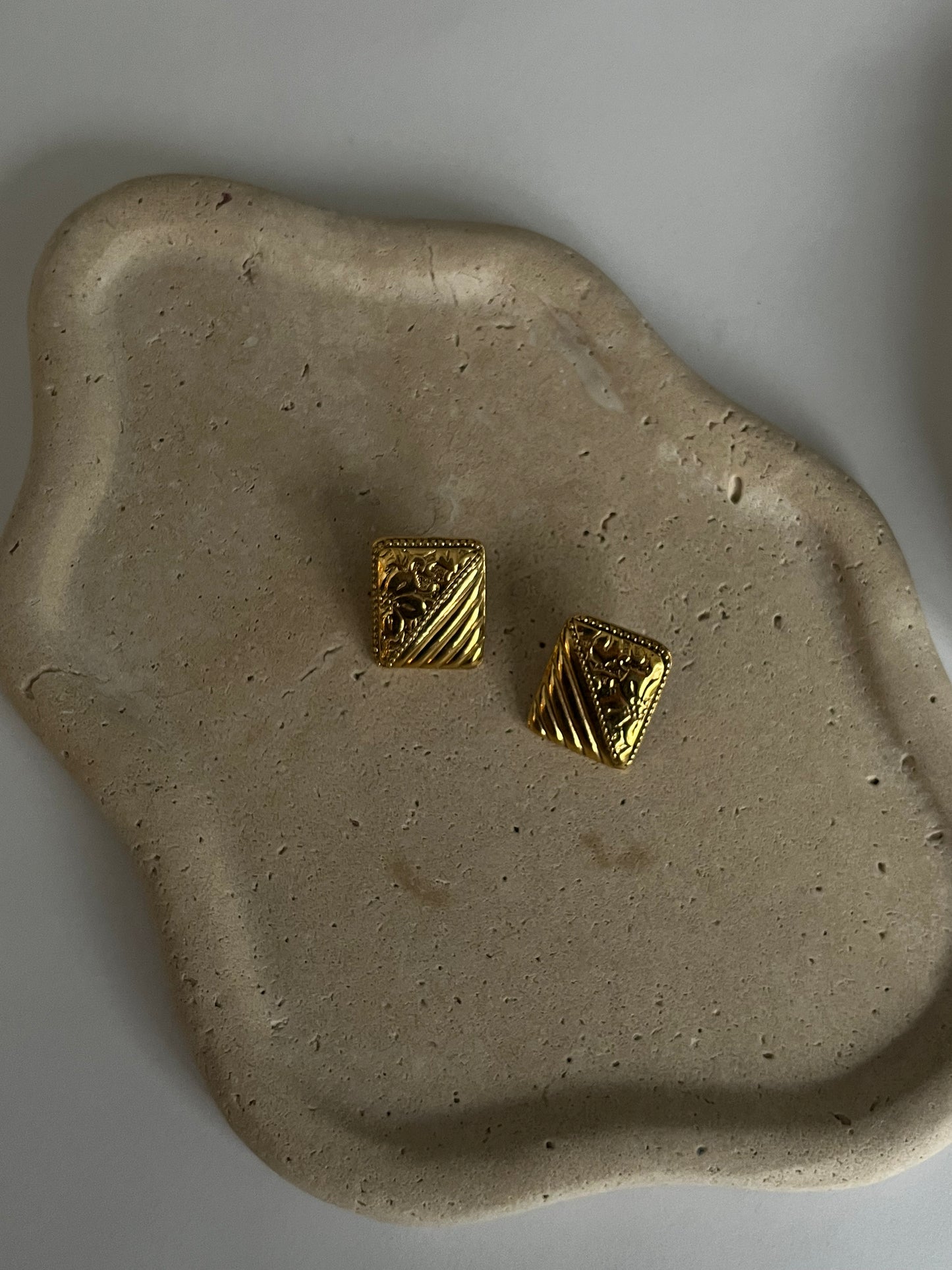 Vintage 1928 Cushion Earrings