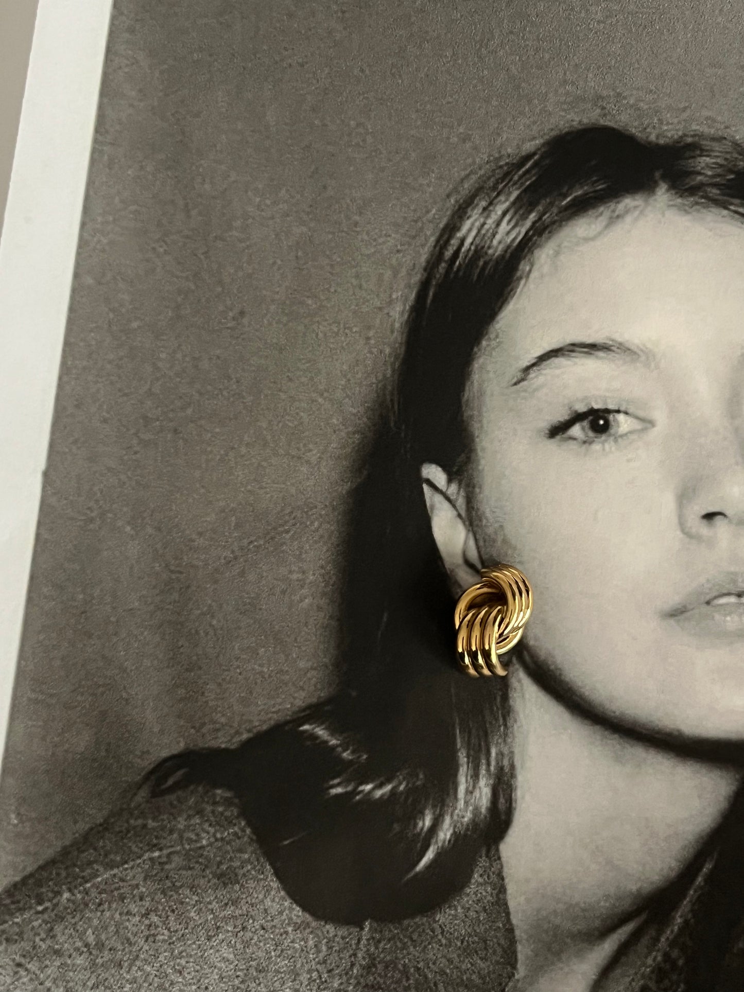 Vintage Mini Knot Earrings